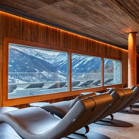 Dent Blanche - Temptingplaces Collection