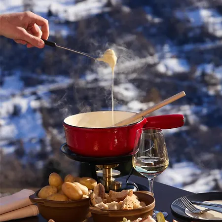 Dent Blanche - Temptingplaces Collection Hotel 4*