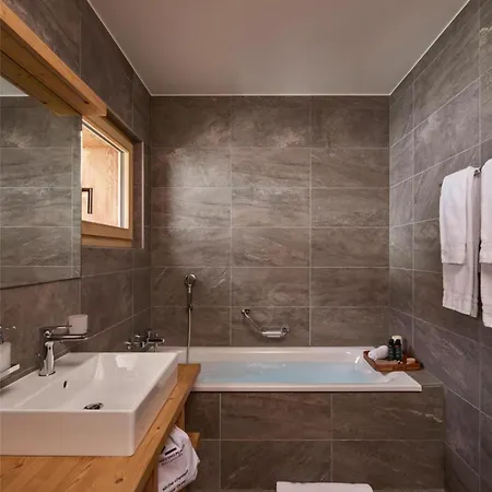 Dent Blanche - Temptingplaces Collection Hotel 4*