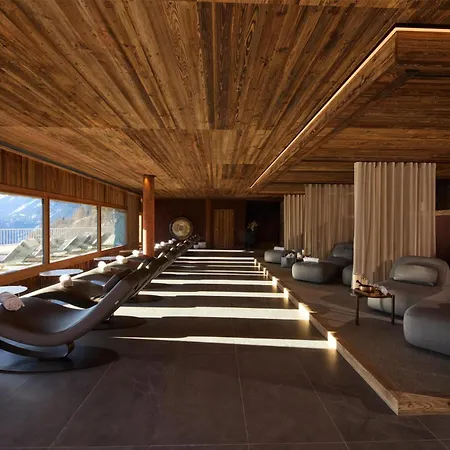 Dent Blanche - Temptingplaces Collection Hotel 4*